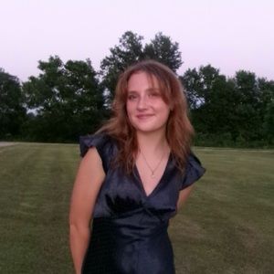 Meet your Posher, Briana